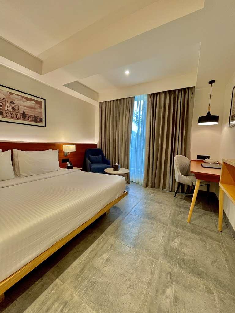Best Western Maharani Bagh Нью-Дели Номер фото